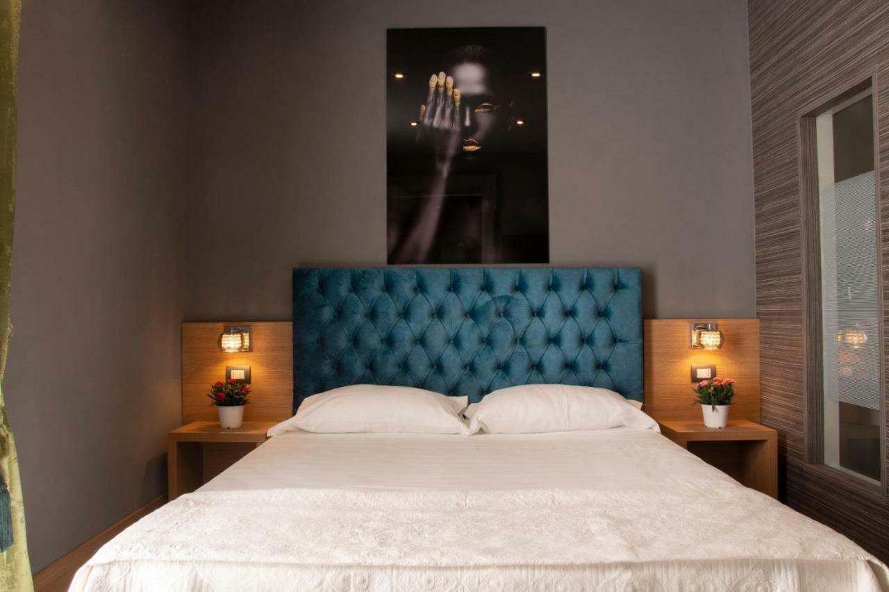 Umberto I° Suite & Spa Νάπολη Εξωτερικό φωτογραφία