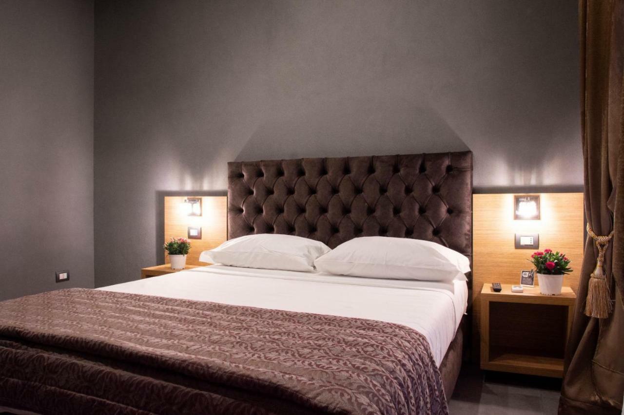 Umberto I° Suite & Spa Νάπολη Εξωτερικό φωτογραφία