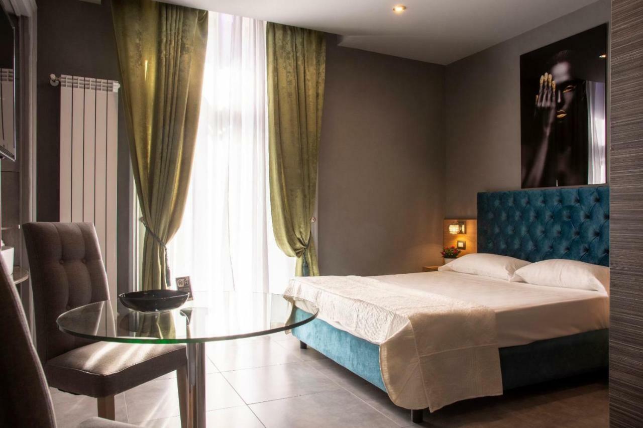 Umberto I° Suite & Spa Νάπολη Εξωτερικό φωτογραφία